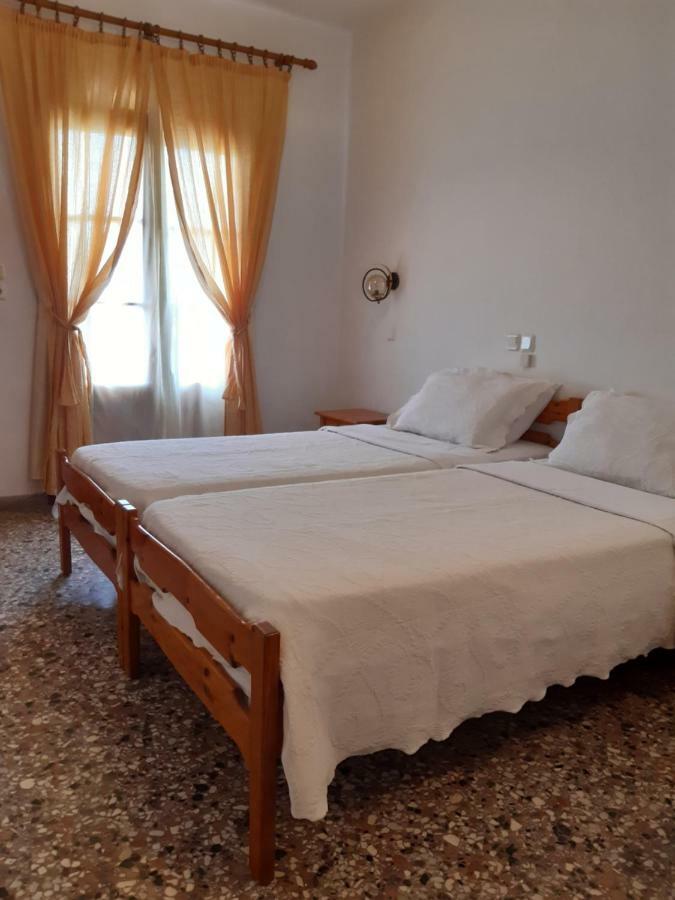 Hotel George خْريسيا أموذيا المظهر الخارجي الصورة